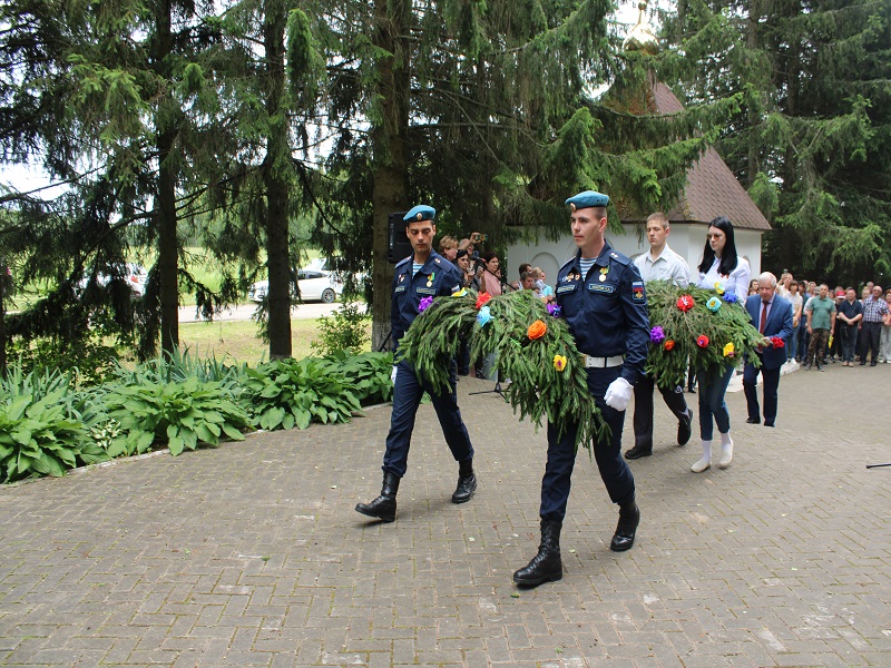 Навсегда в небесной синеве....